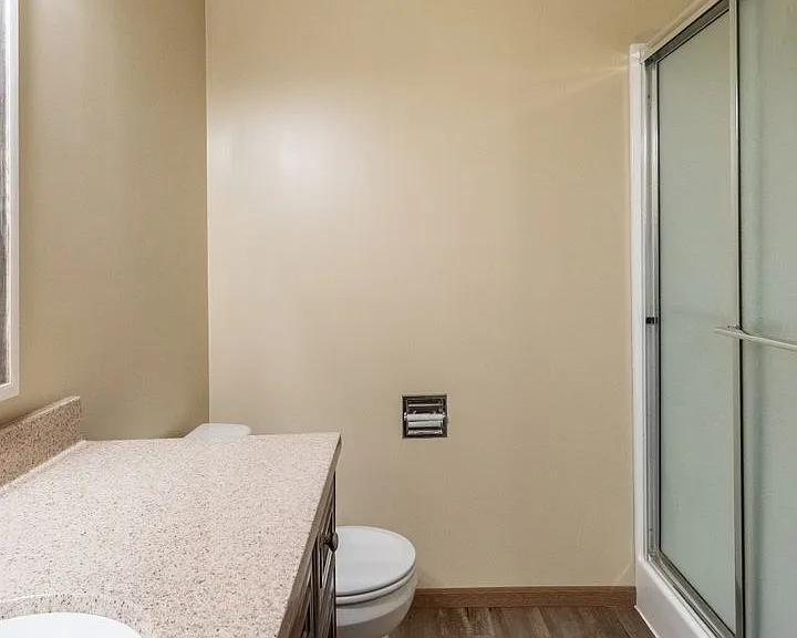 2849 W Rose St — Photo 16