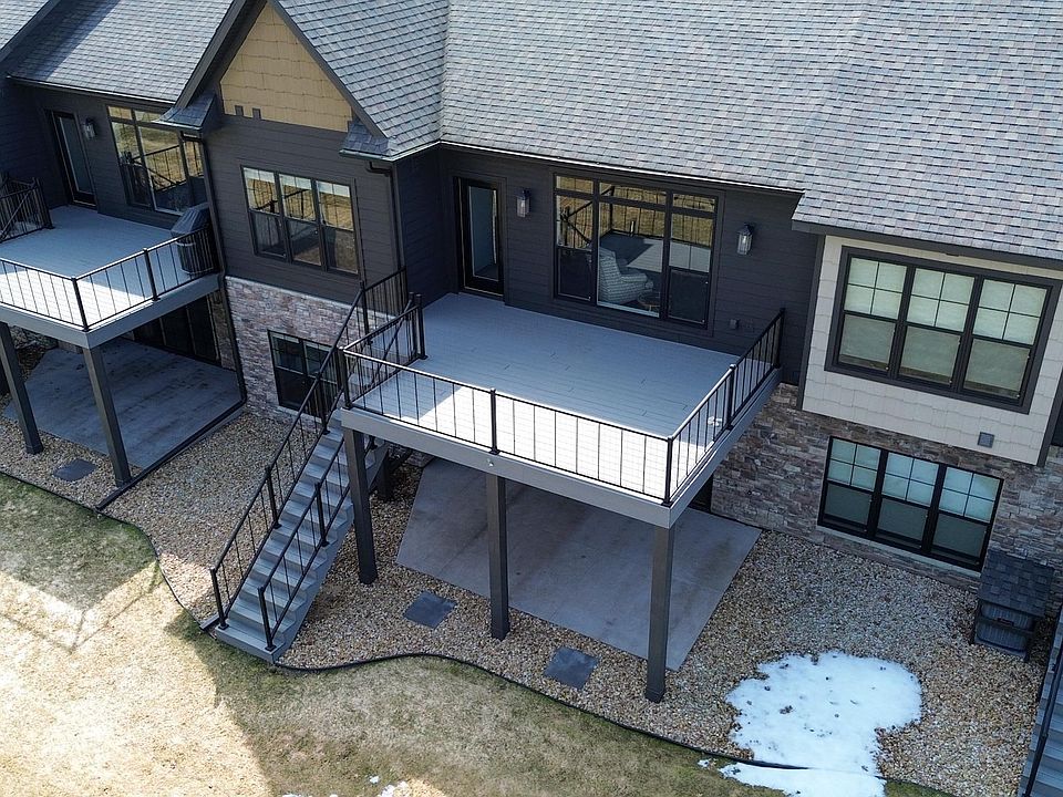 1st image of 1106 W River Rd