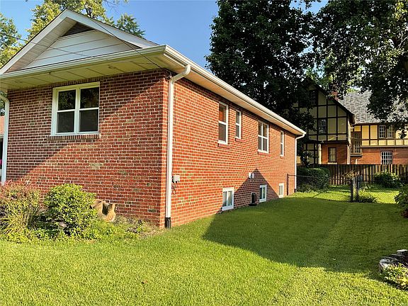 3rd image of 10004 Thorpe Ave