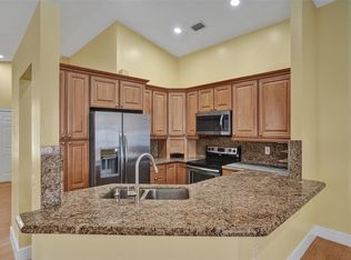 839-839 Falling Water Rd, Fort Lauderdale, FL 33326