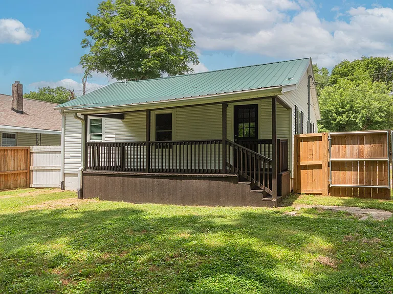 142 Morningside Ln — Photo 24