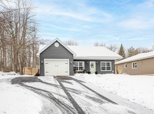 82 Town Rd, West Hants, NS B0P1P0