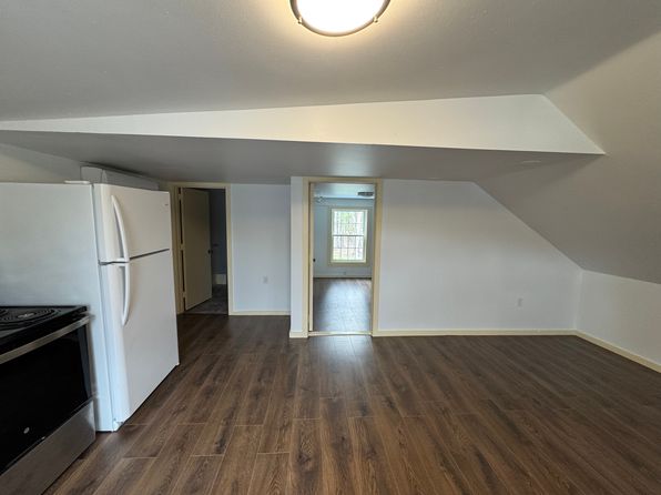 307 E Bridge St #2R