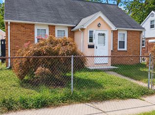 223 East St, Springfield, MA 01104