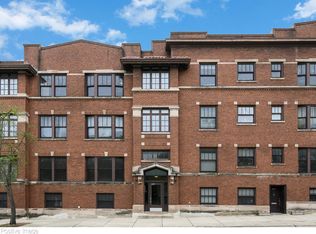 1018 Main St APT 3, Evanston, IL 60202