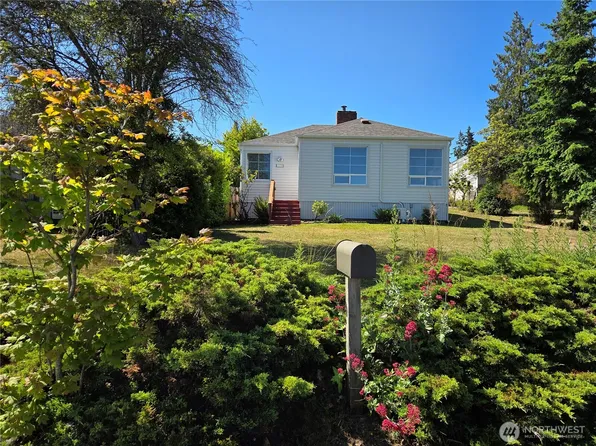 110 E Vashon Avenue, Port Angeles, WA 98362