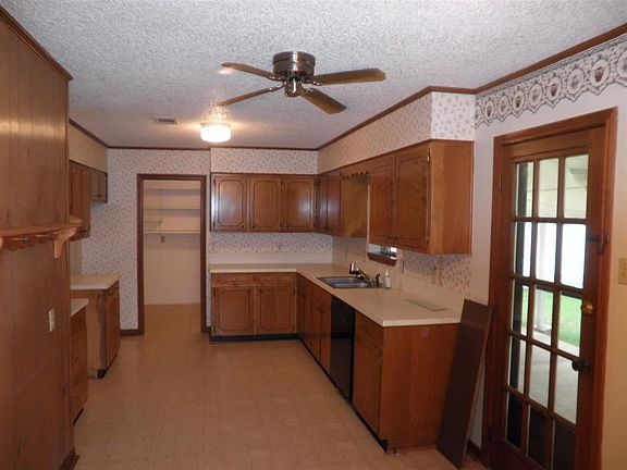 2nd image of 110 Dopson Pl