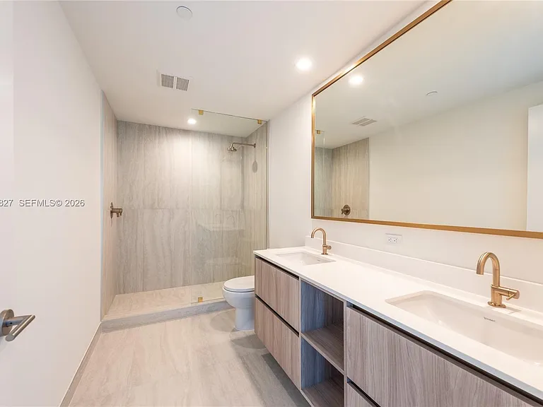 77 SE 5th St #3206 — Photo 26