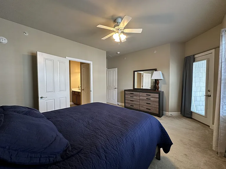2537 Suncrest Vlg — Photo 10