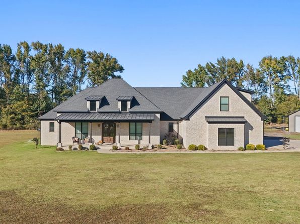 42 Patriot Dr, Austin, AR 72007