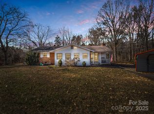 2072 Dean Ln, Lincolnton, NC 28092