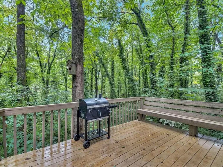 826 Moonlit Ln NW — Photo 10
