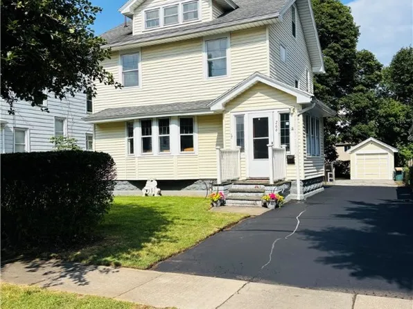 266 Santee St, Rochester, NY 14613