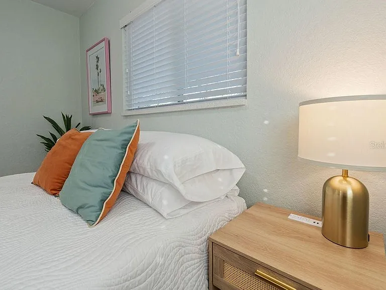 11987 Maple St #2 — Photo 8