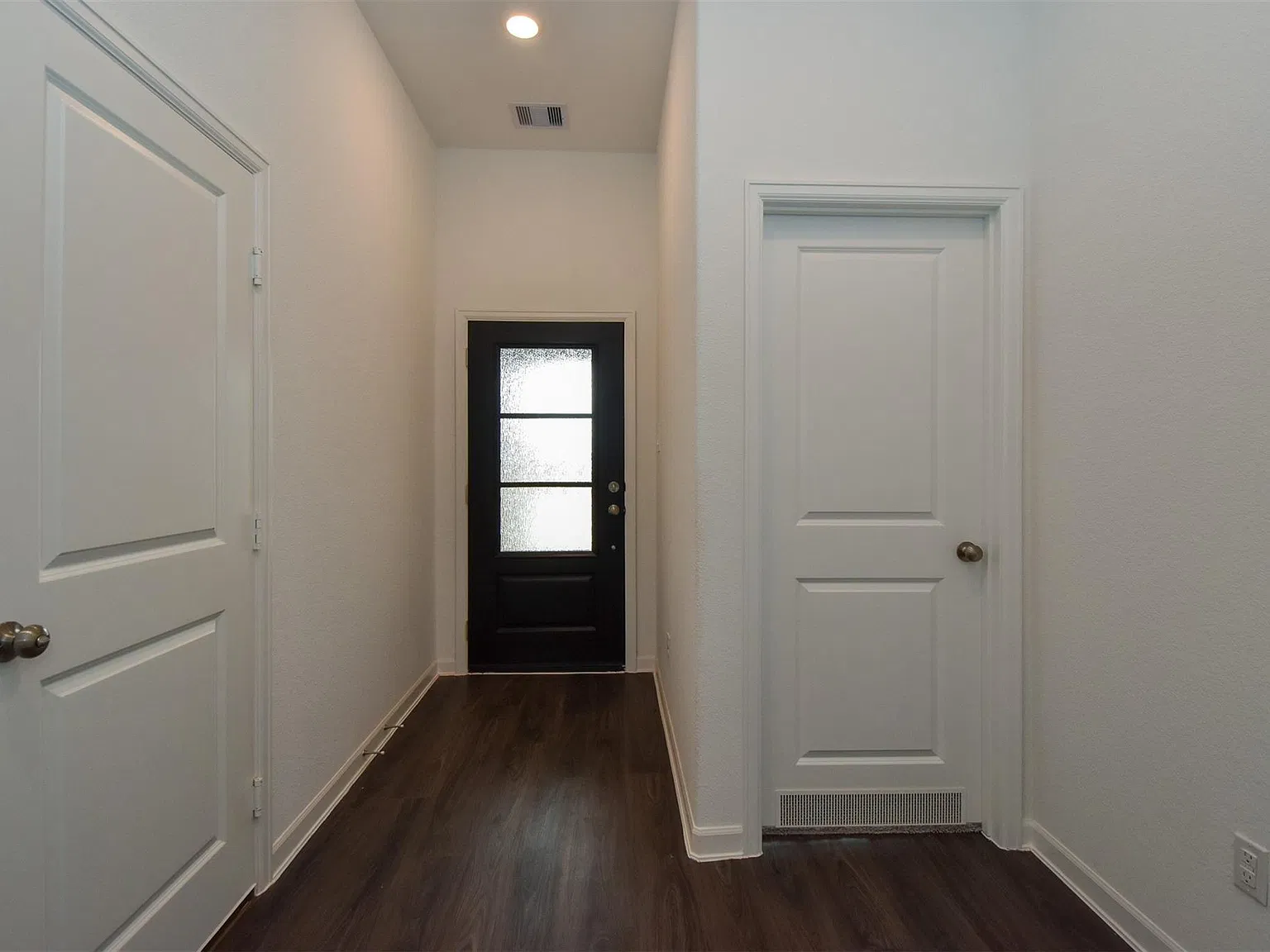 3 bed, 2.0 bath, 1773 sqft, $2,245 — Photo 4