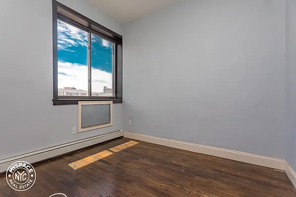 Rented by MySpaceNYC | media 13