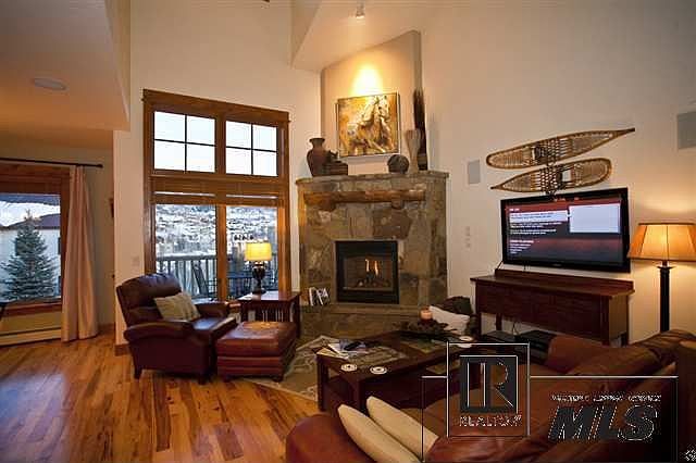 1st image of 1505 Flattop Cir