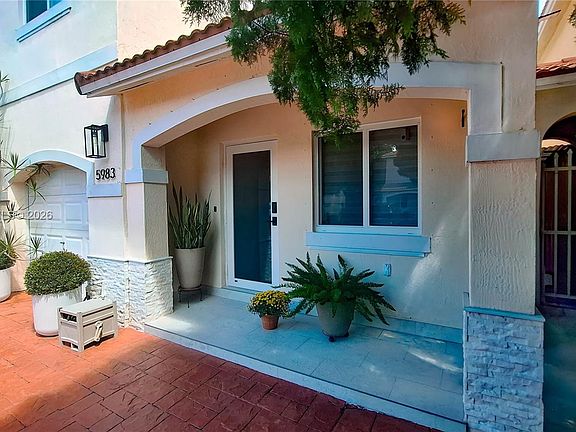 3rd image of 5983 SW 162nd Pl