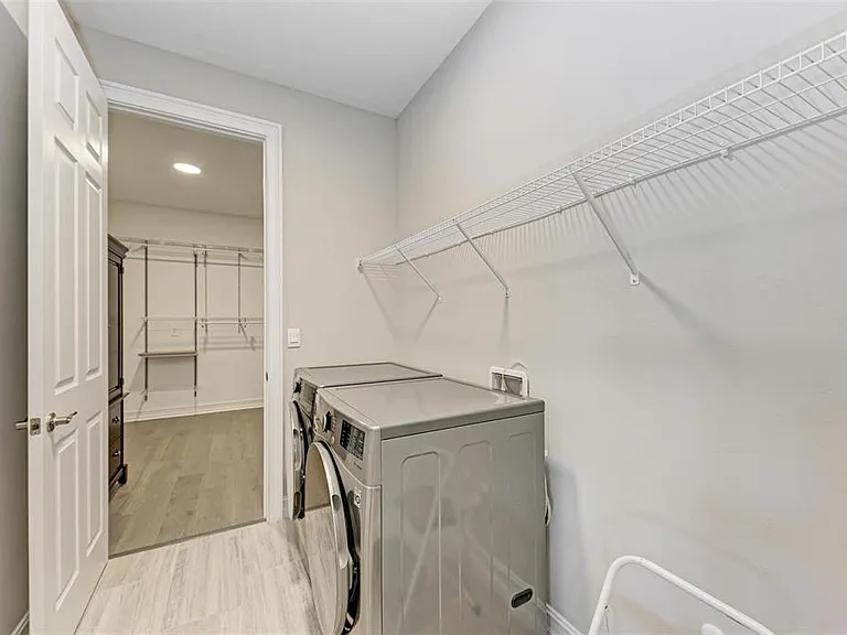 244 Villoresi Blvd — Photo 36