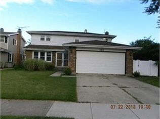 266 Carson Ct, Carol Stream, IL 60188