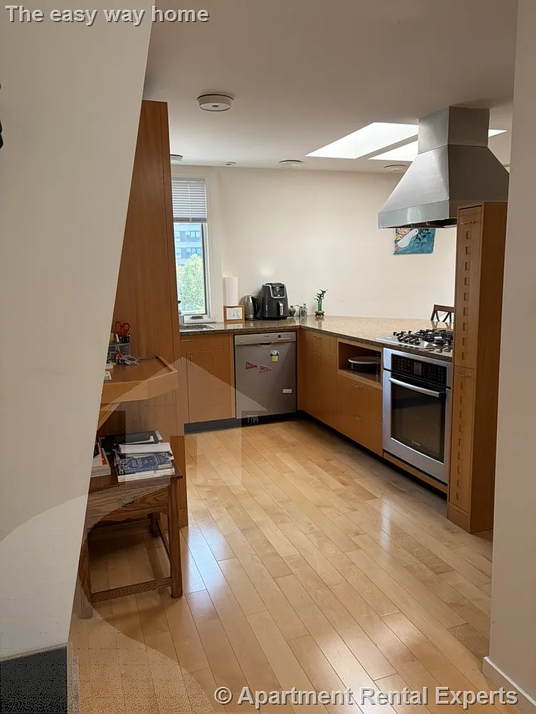 1 bed, 700 sqft, $3,400 — Photo 4