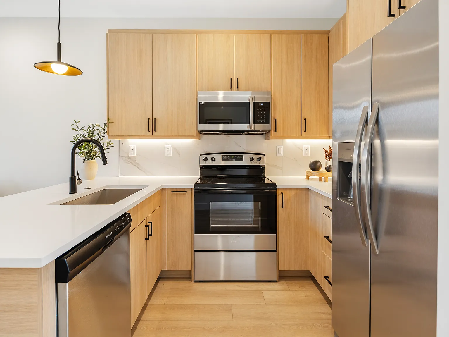 1 bed, 483 sqft, $2,500 — Photo 2