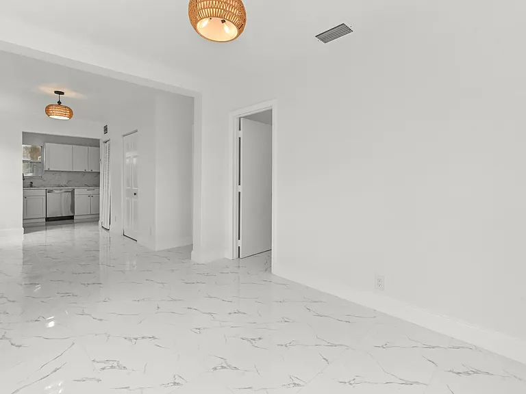 515 Putnam Rd — Photo 10