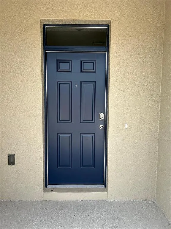 3 bed, 2.5 bath, 1676 sqft, $2,050 — Photo 3