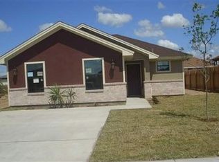 2216 Los Cerezos, Laredo, TX 78046