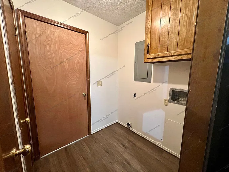 102 Beta Cir — Photo 10