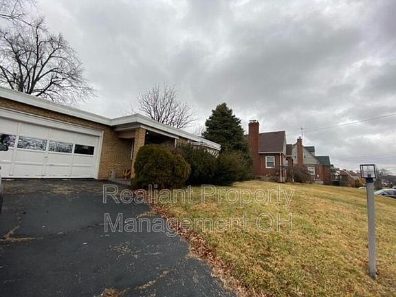 4th image of 5564 Raceview Ave