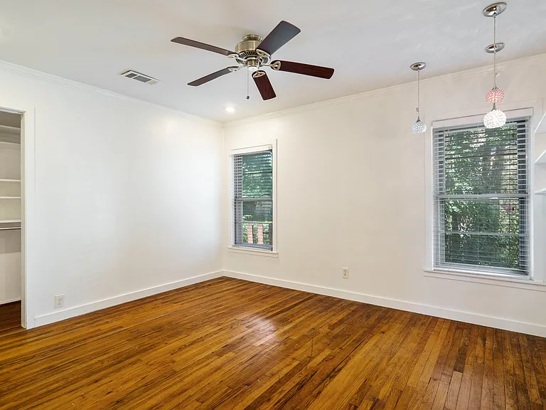 3135 Hedgerow Dr — Photo 24