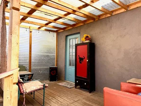 104 Avenida De Velasquez #1, Taos, NM 87571