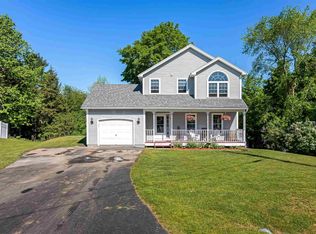 29 Glen Ridge Ln, Saint Albans, VT 05478