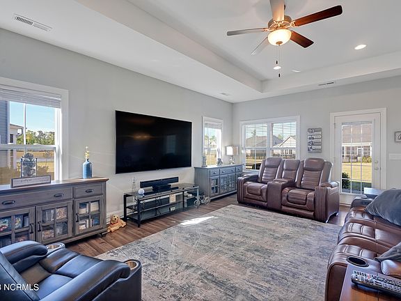 2nd image of 2107 Lake Kissimmee Ct