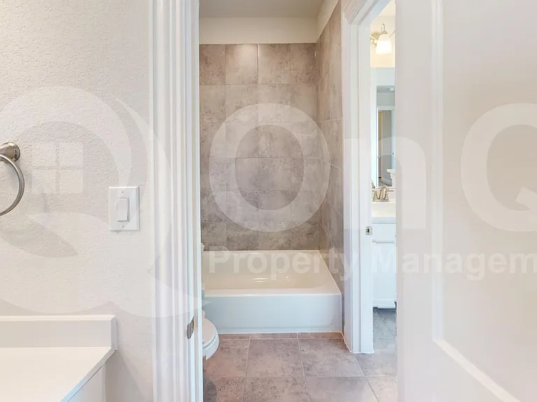 8407 Cornerstone Dr — Photo 21