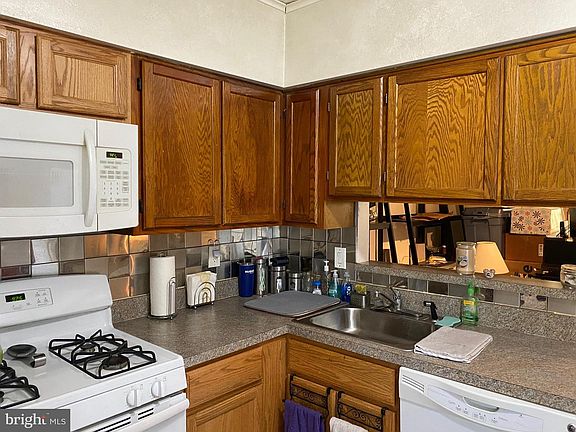 4th image of 13533 Deerwater Dr #6-A