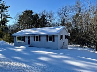 218 Middlesex Rd, Topsham, ME 04086