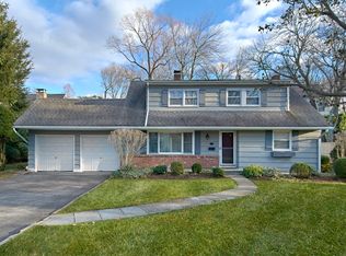 3 Red Oak Dr, Rye, NY 10580