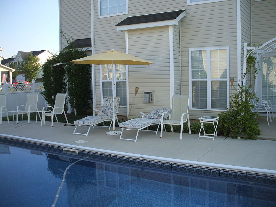 Pool & Deck