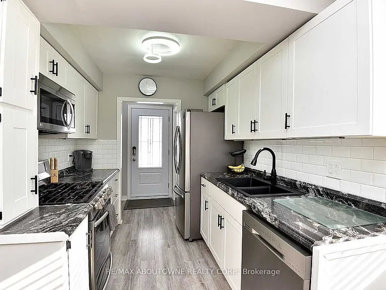 314 Bevan Dr — Photo 10