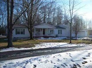 5395 W Kiwi Rd, Claypool, IN 46510