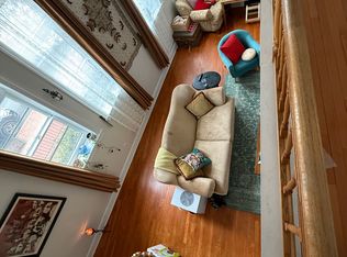 350 9th St SE APT 11, Washington, DC 20003