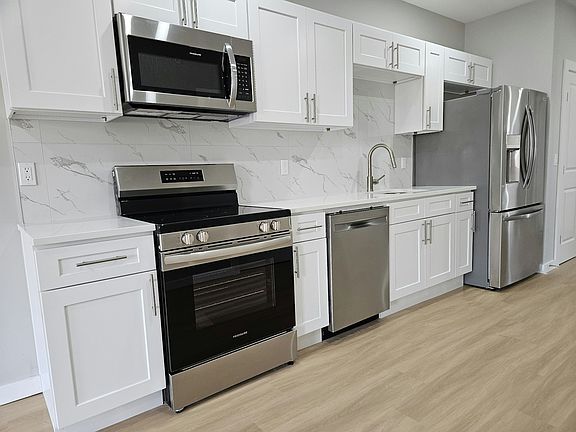3rd image of 1487 5th Ave #3