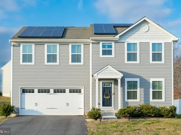 17 Viburnum Ave, Elkton, MD 21921