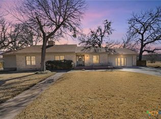 606 College St, Gatesville, TX 76528