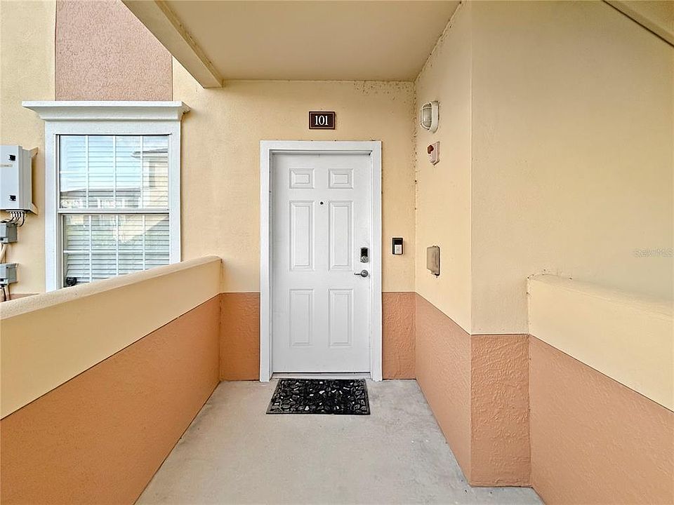 1st image of 1025 VILLAGIO CIRCLE #101