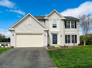10947 Southcoate Village Dr, Bealeton, VA 22712
