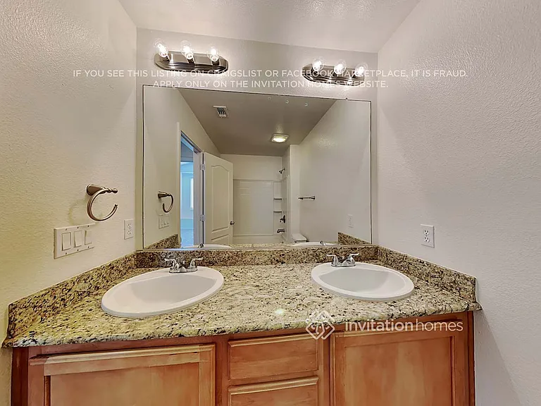 5569 Roaring Rapids Way — Photo 19