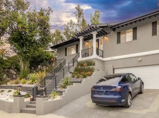 5082 Don Pio Dr, Woodland Hills, CA 91364